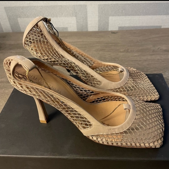 Bottega Veneta Stretch Square Toe Mesh Pump - Picture 4 of 8